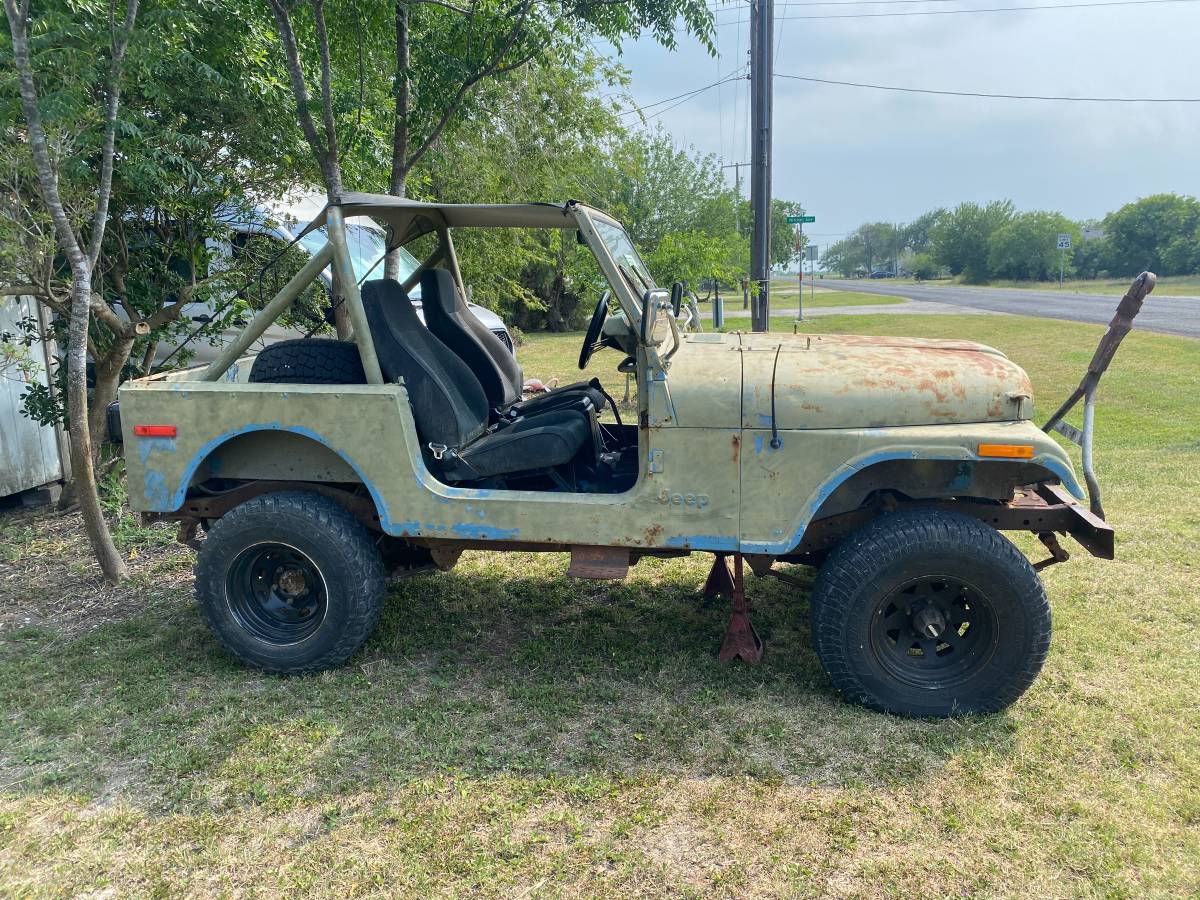 Jeep-c.j-7-1980-3