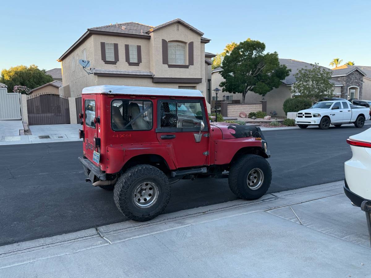 Jeep-check-1971-red