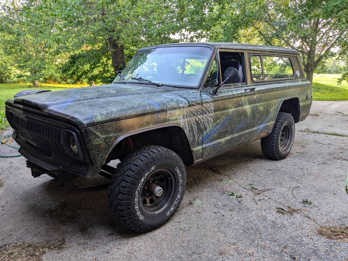 Jeep-cherokee-1975-1