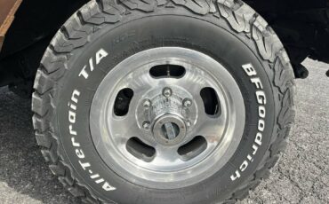 Jeep-cherokee-1979-brown-13