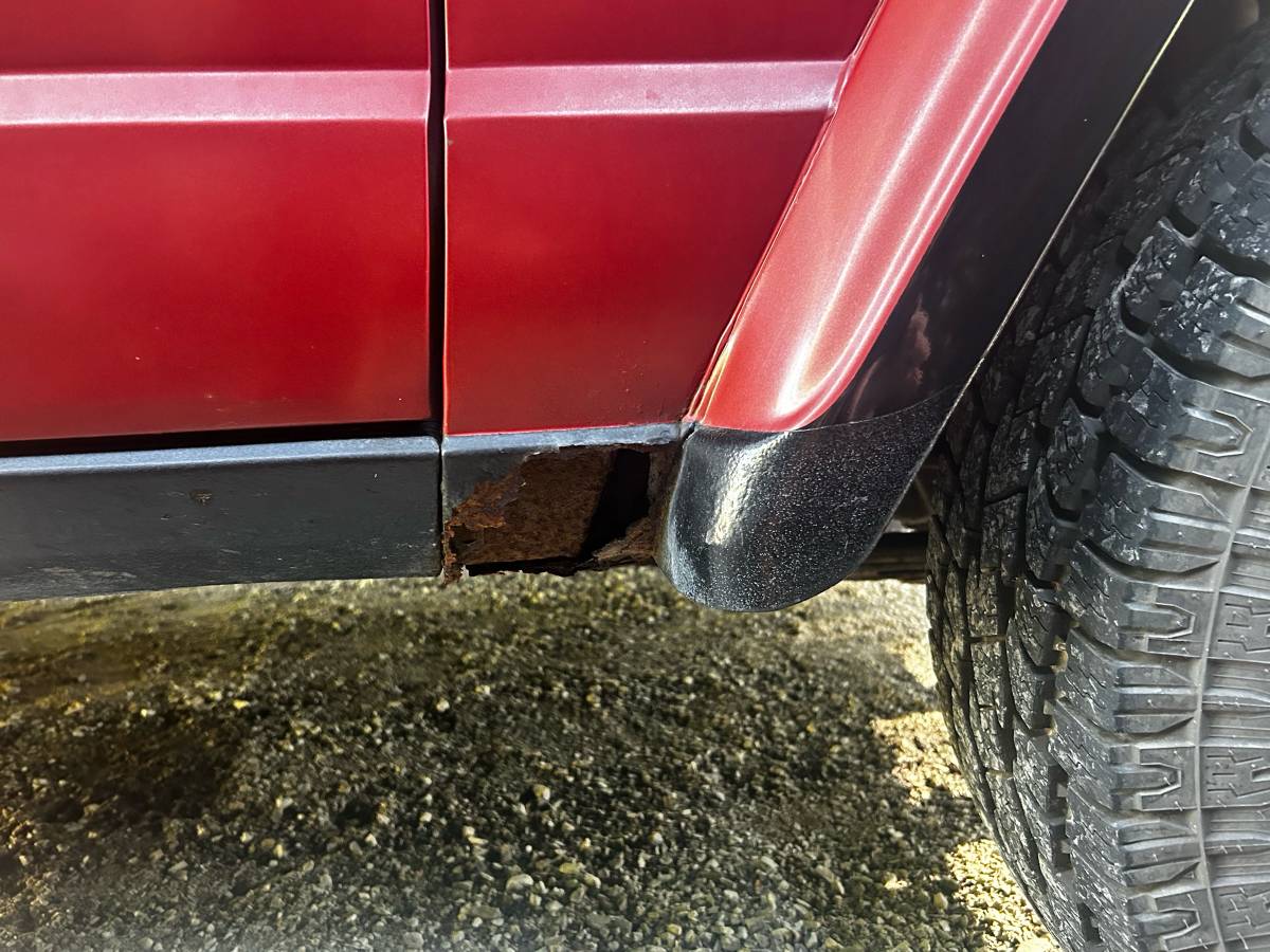 Jeep-cherokee-1979-red-13