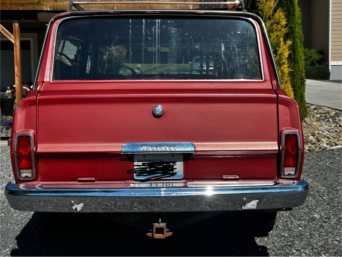 Jeep-cherokee-1979-red-2