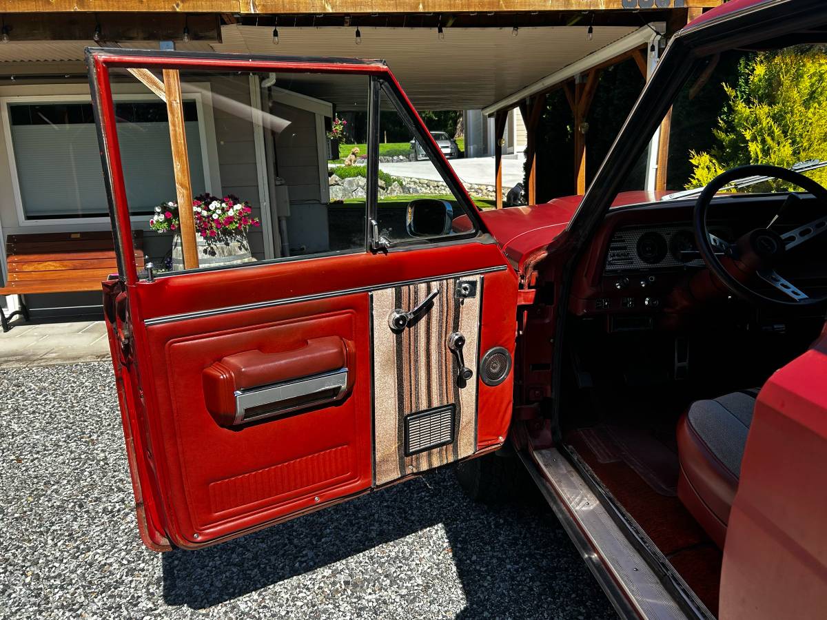 Jeep-cherokee-1979-red-5