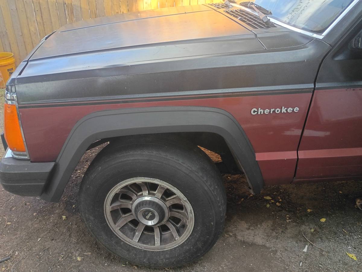 Jeep-cherokee-1986-custom-1