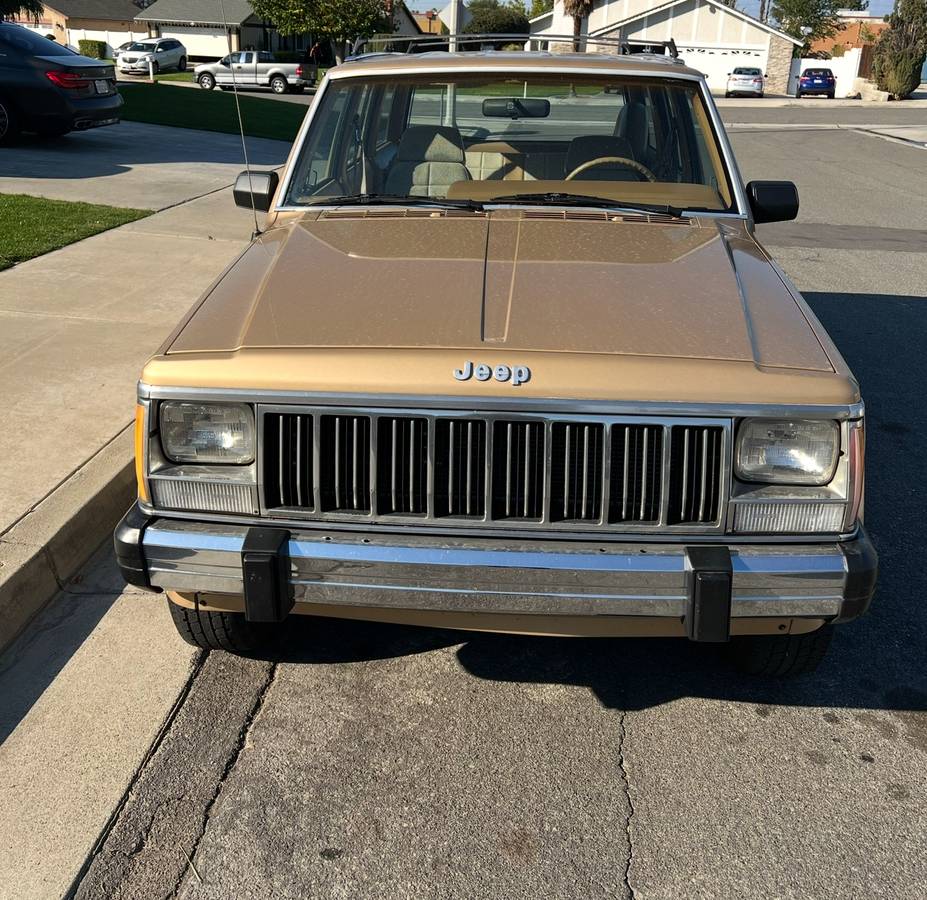 Jeep-cherokee-1987-brown-1