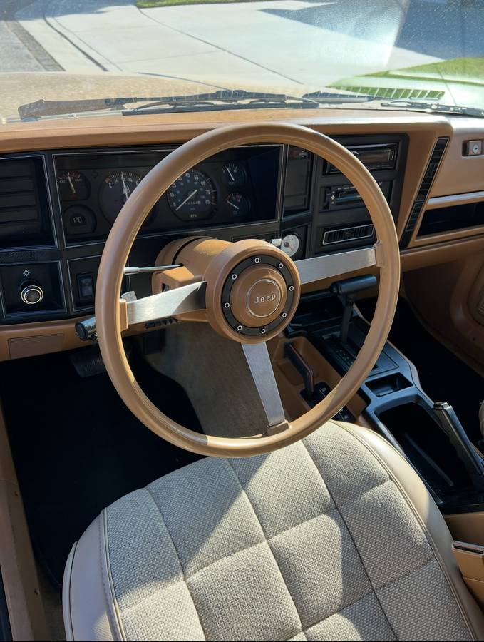 Jeep-cherokee-1987-brown-3