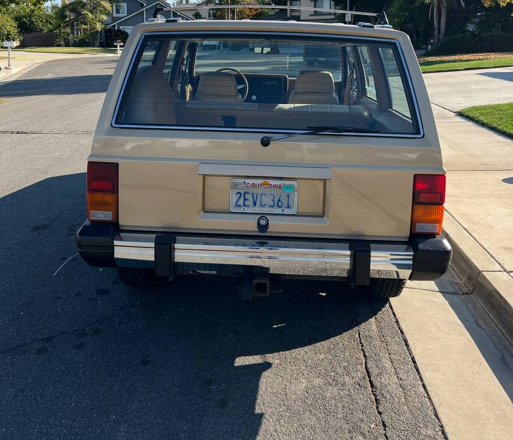 Jeep-cherokee-1987-brown-5