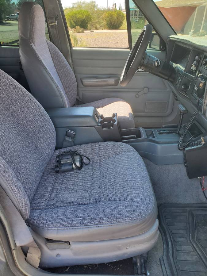 Jeep-cherokee-1991-7