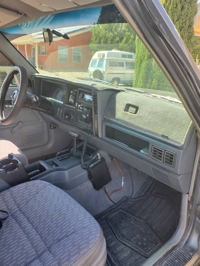 Jeep-cherokee-1991-8