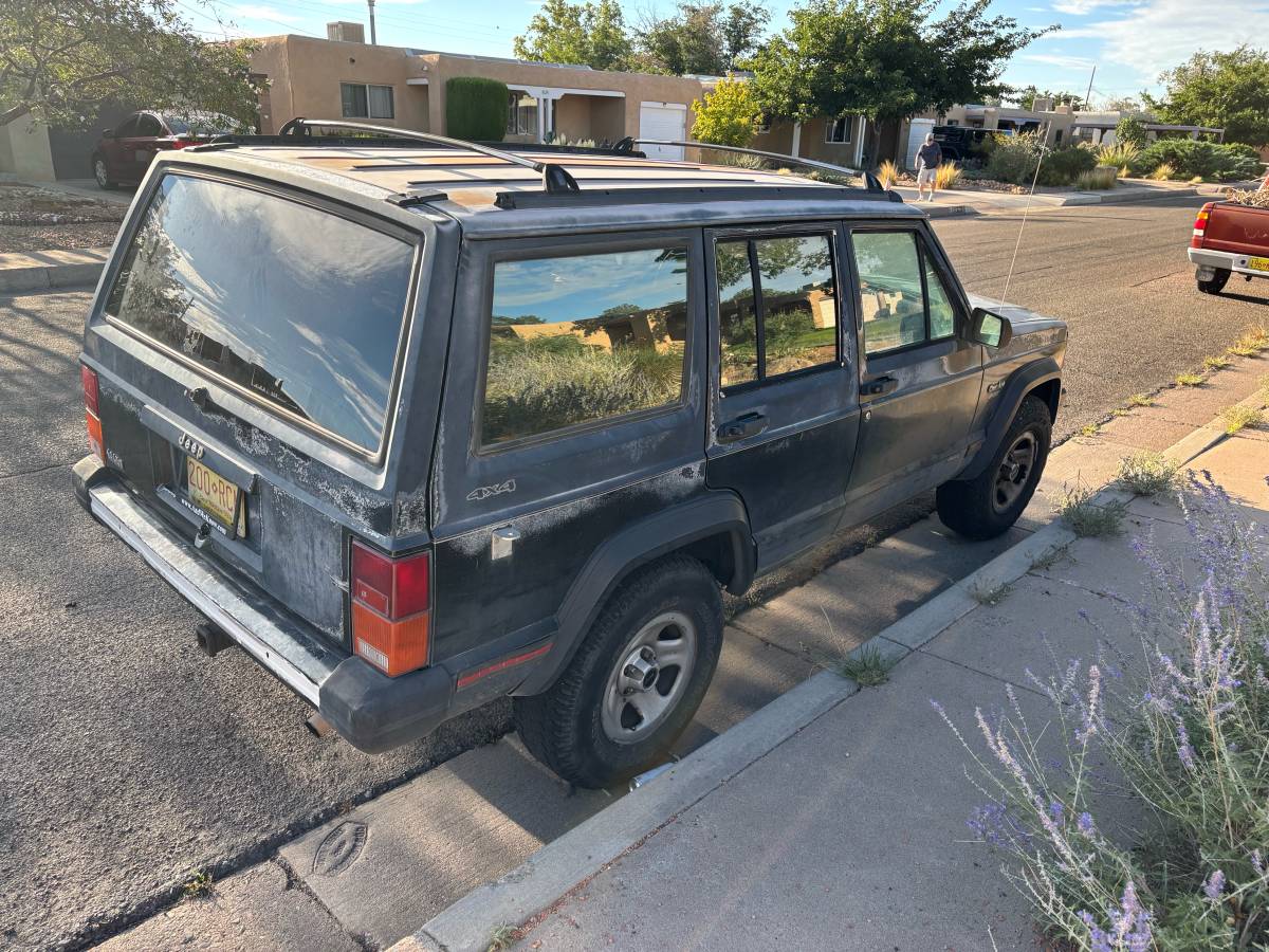 Jeep-cherokee-1993-black-1