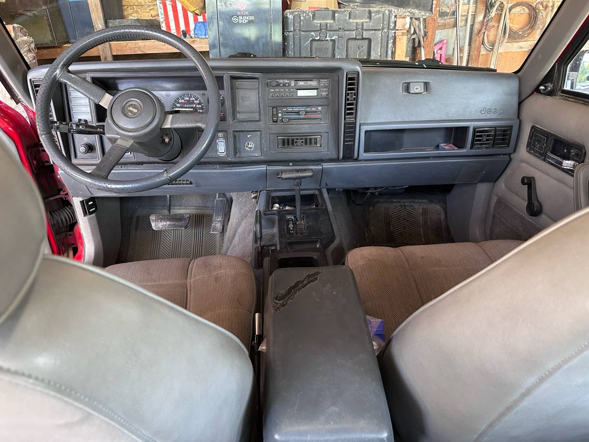 Jeep-cherokee-1993-red-2