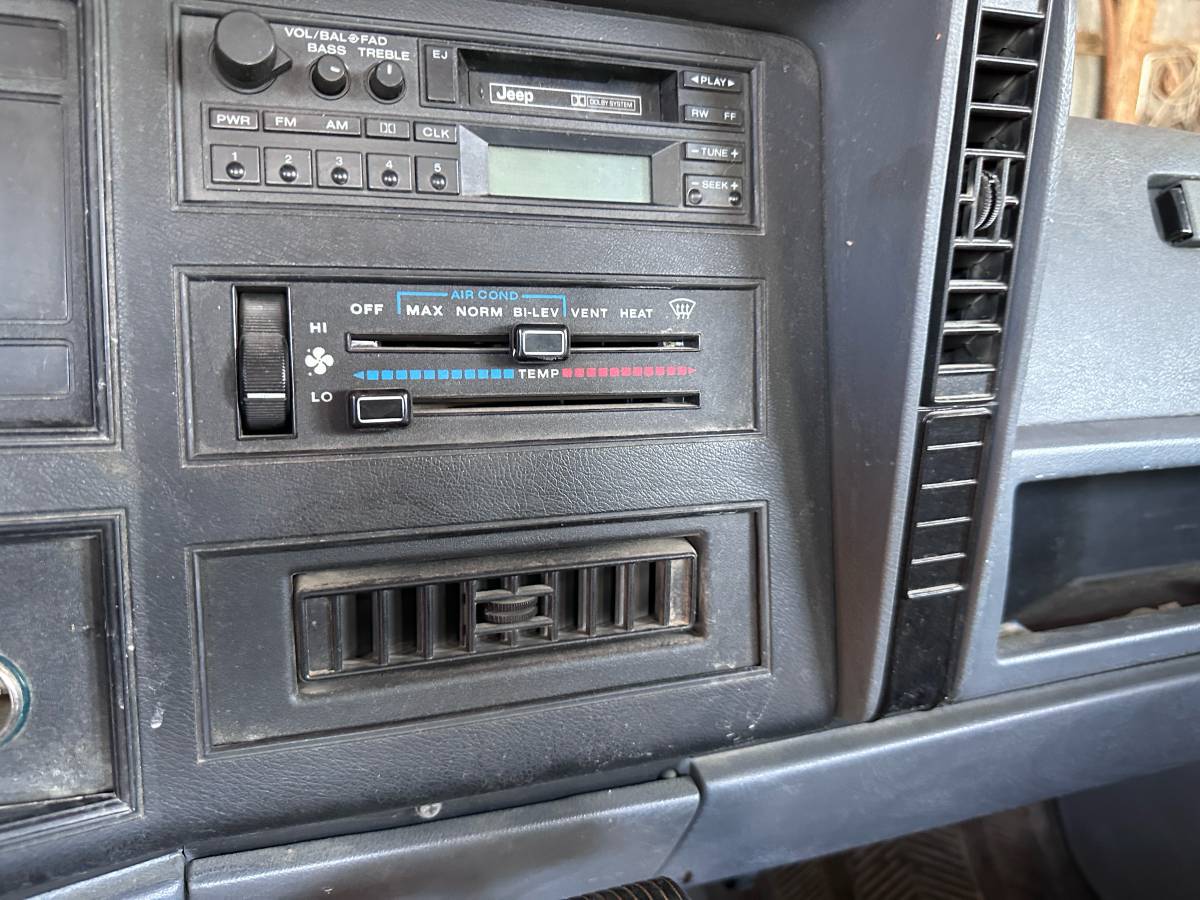 Jeep-cherokee-1993-red-7