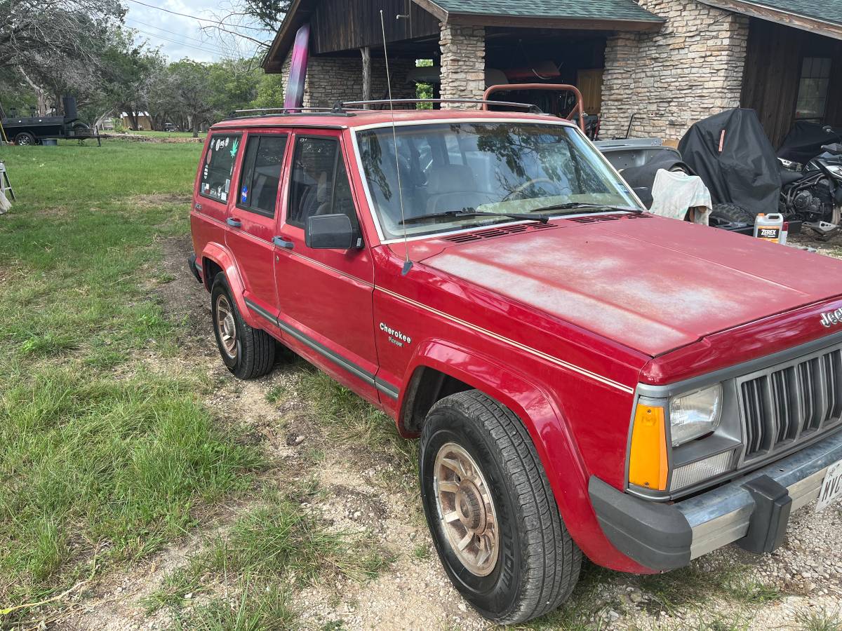 Jeep-cherokee-4x4-1990-red-1