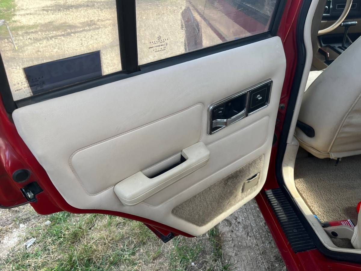 Jeep-cherokee-4x4-1990-red-10