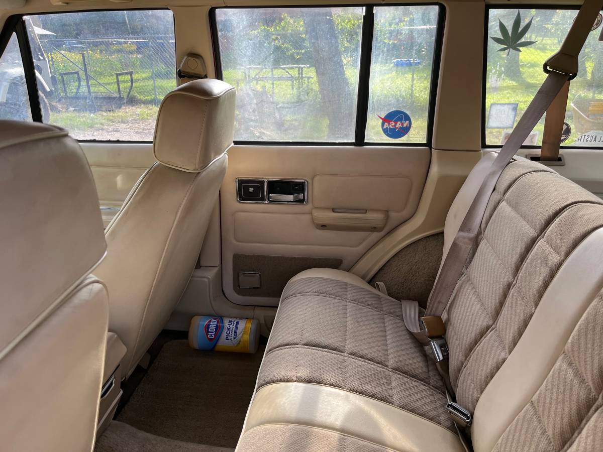 Jeep-cherokee-4x4-1990-red-11