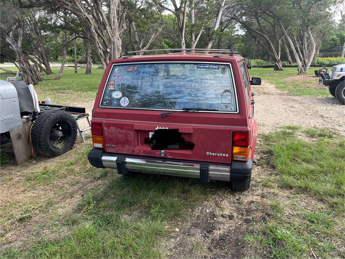 Jeep-cherokee-4x4-1990-red-6