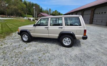 Jeep-cherokee-4x4-1995-brown