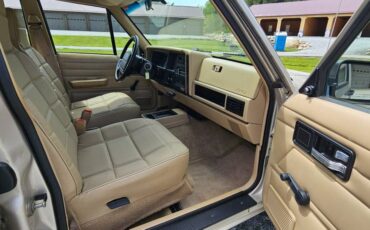 Jeep-cherokee-4x4-1995-brown-4