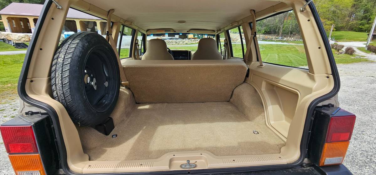 Jeep-cherokee-4x4-1995-brown-7