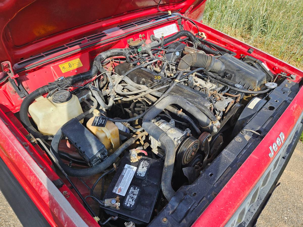 Jeep-cherokee-base-1992-red-1