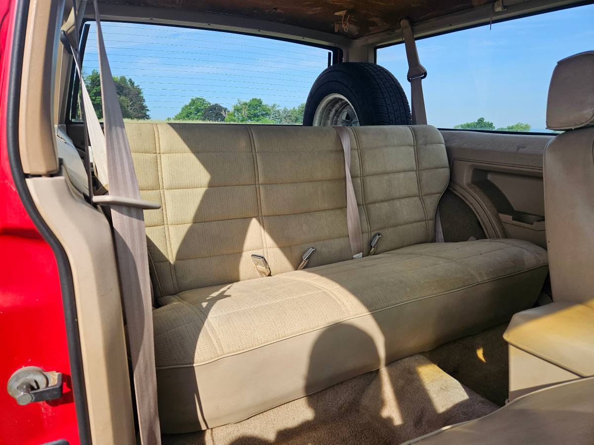 Jeep-cherokee-base-1992-red-13