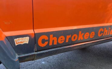Jeep-cherokee-chief-1977-orange-8