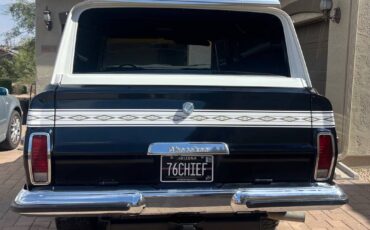 Jeep-cherokee-chief-pioneer-1976-black-4