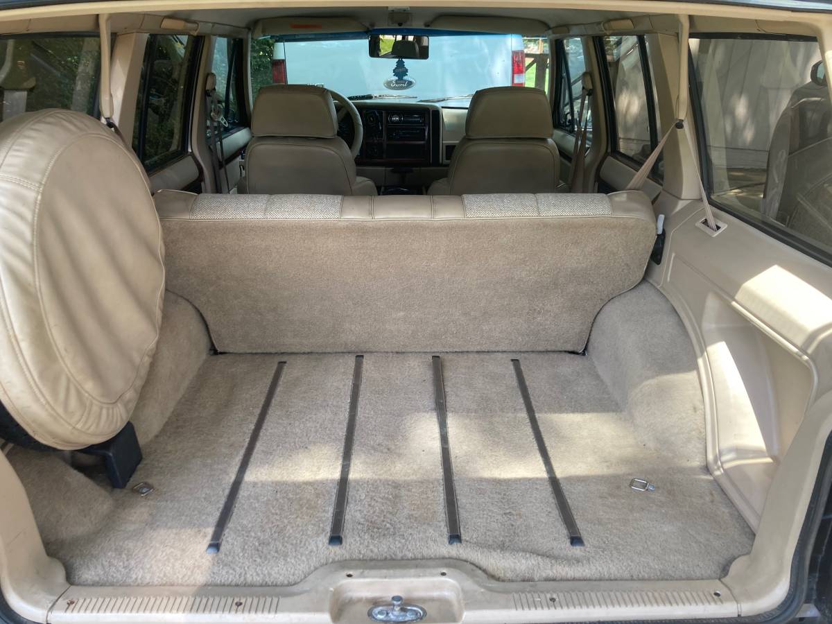 Jeep-cherokee-country-1993-1