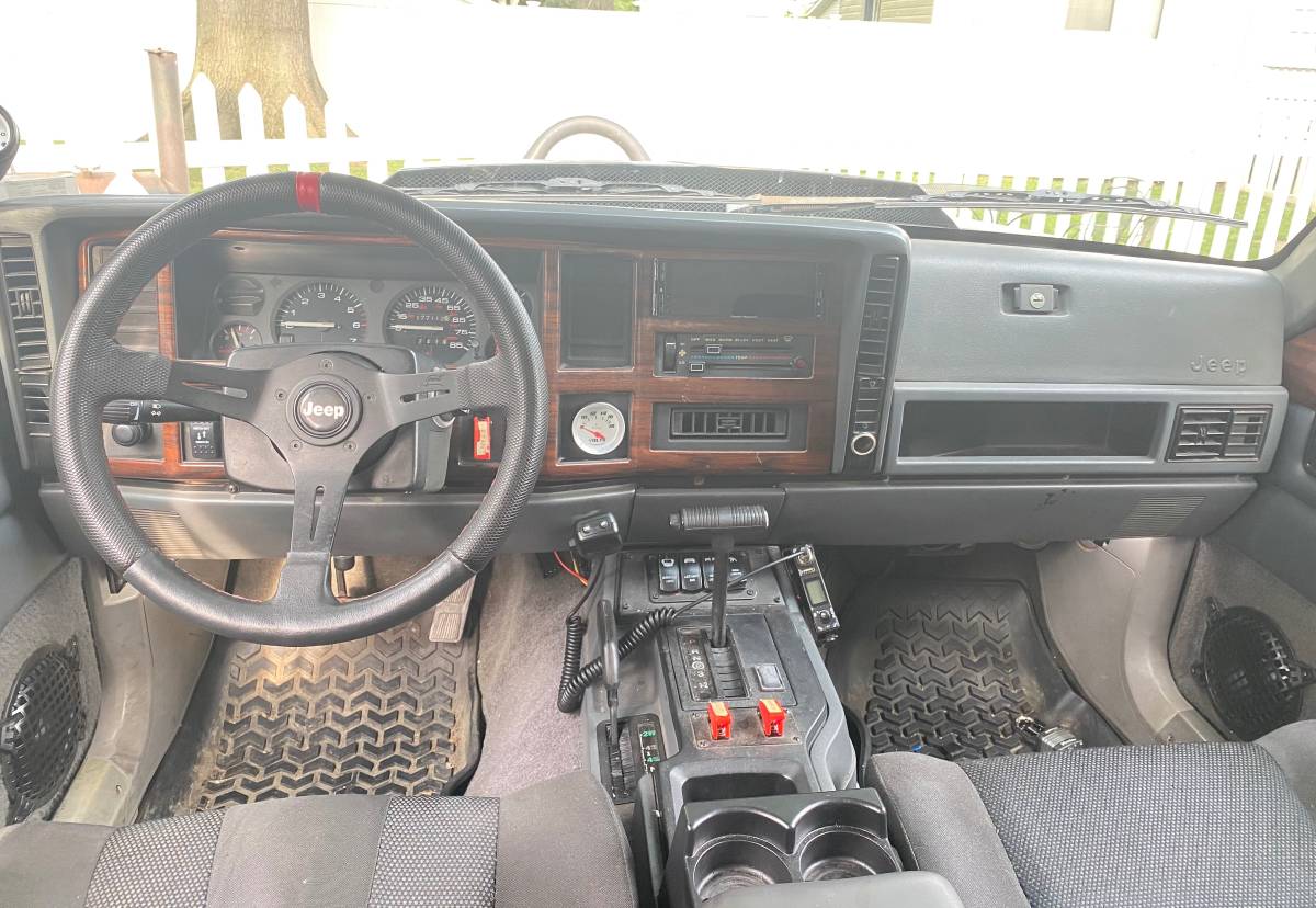 Jeep-cherokee-country-1995-black-8