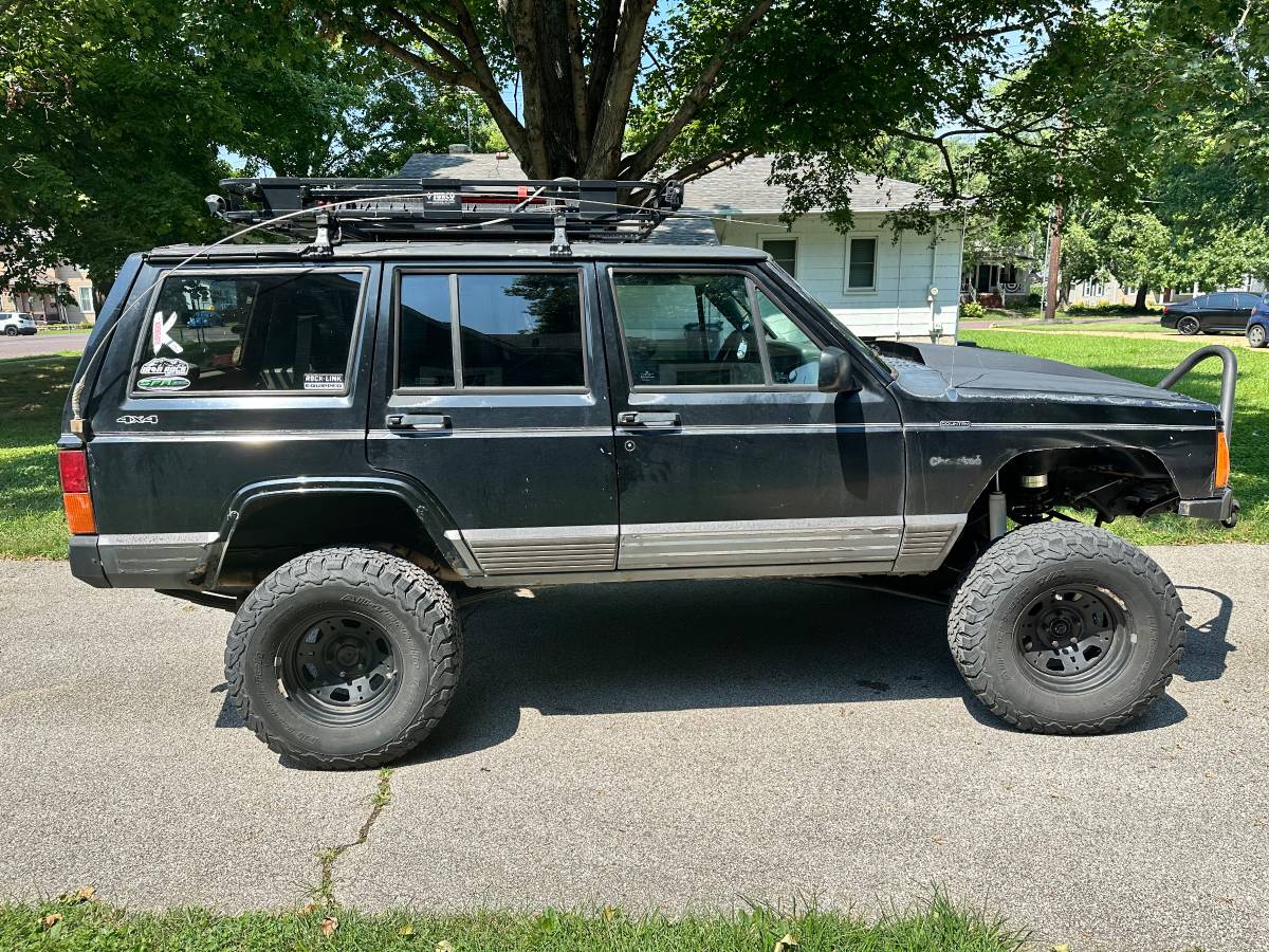 Jeep-cherokee-country-1995-black