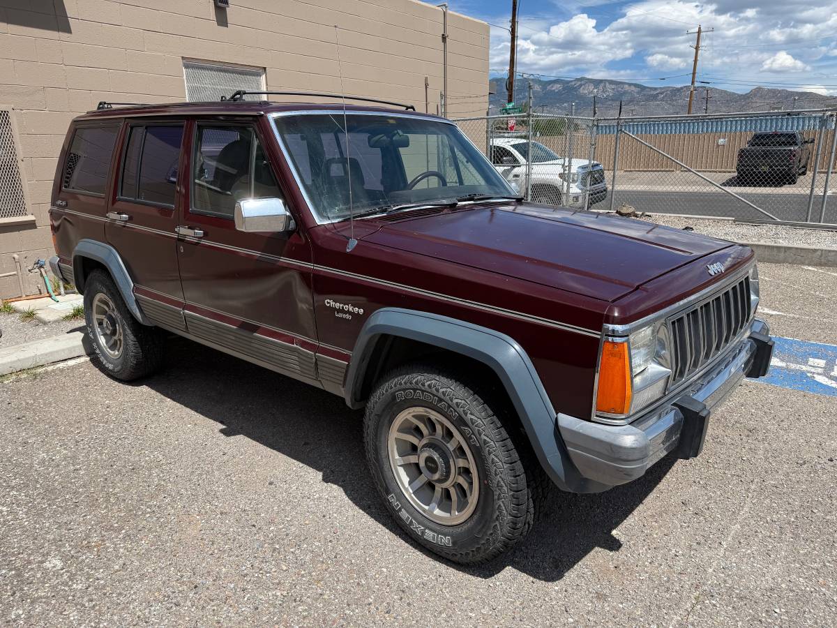 Jeep-cherokee-laredo-1989-2