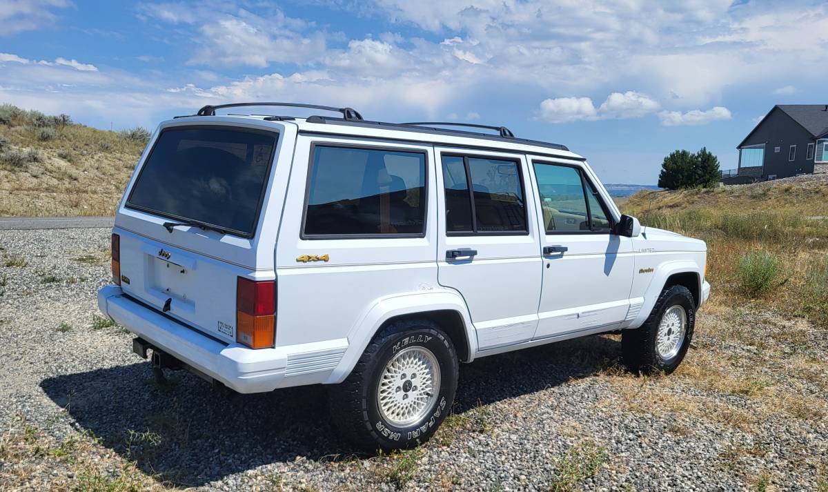 Jeep-cherokee-limited-1991-white-1