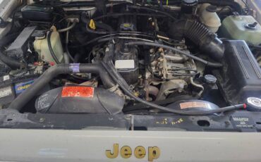 Jeep-cherokee-limited-1991-white-10
