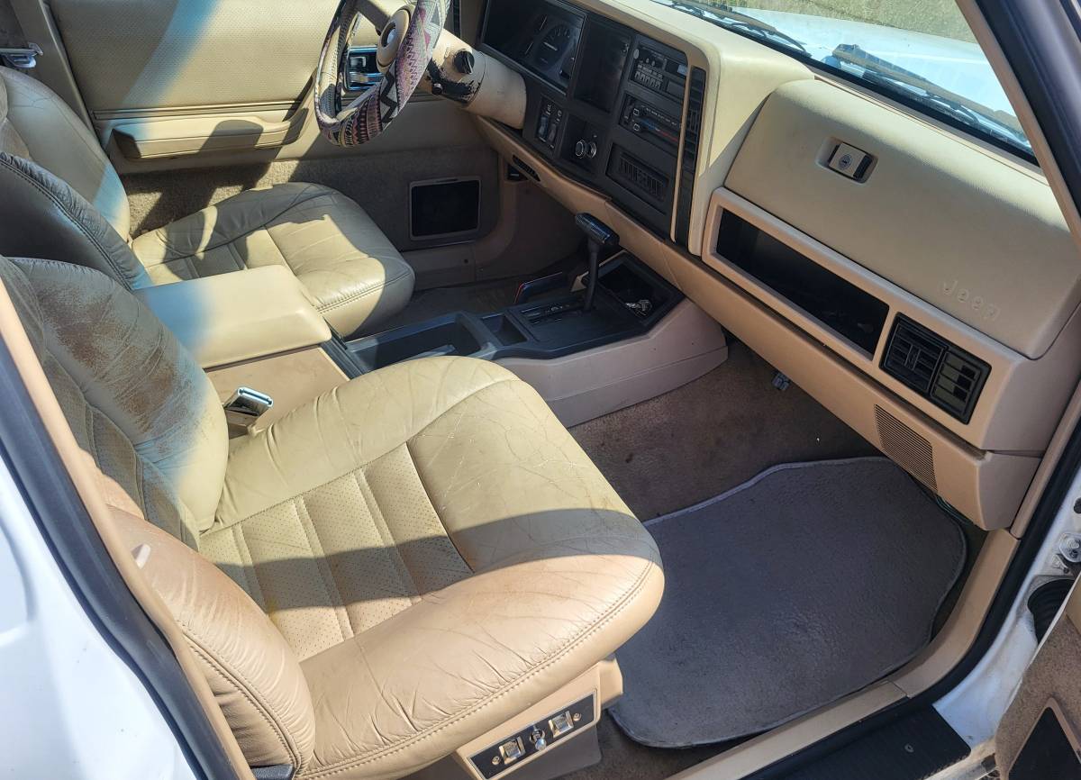 Jeep-cherokee-limited-1991-white-4