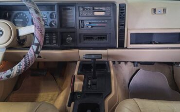 Jeep-cherokee-limited-1991-white-8