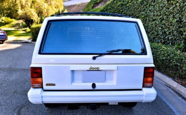 Jeep-cherokee-limited-4x4-1992-white-10