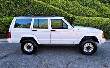 Jeep-cherokee-limited-4x4-1992-white-12
