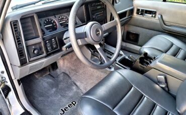Jeep-cherokee-limited-4x4-1992-white-16
