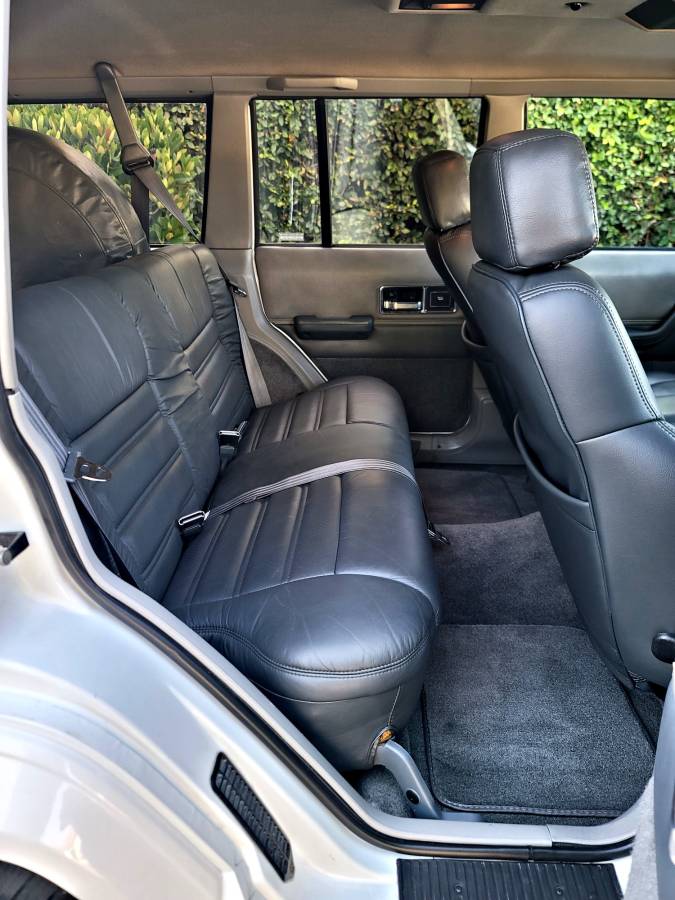 Jeep-cherokee-limited-4x4-1992-white-21