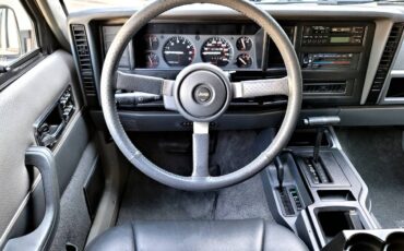 Jeep-cherokee-limited-4x4-1992-white-22