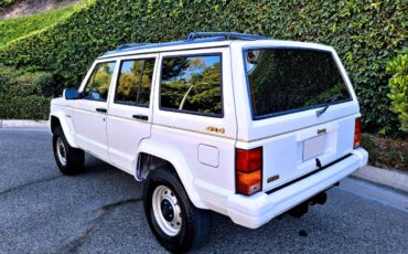 Jeep-cherokee-limited-4x4-1992-white-9