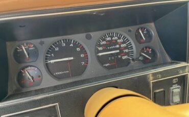 Jeep-cherokee-pioneer-1988-yellow-3