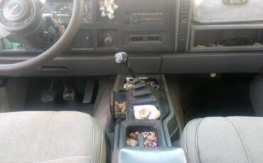 Jeep-cherokee-sport-1990-red-13