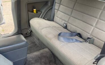 Jeep-cherokee-sport-4x4-1993-white-7
