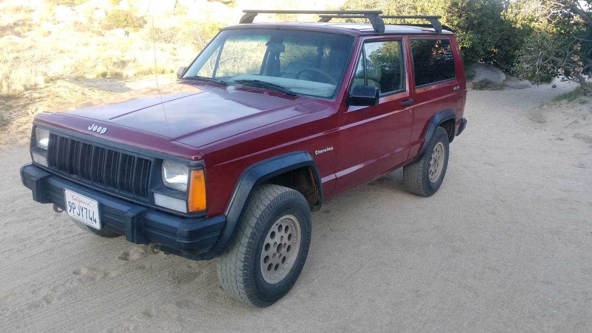 Jeep-cherokee-xj-1990-red-17