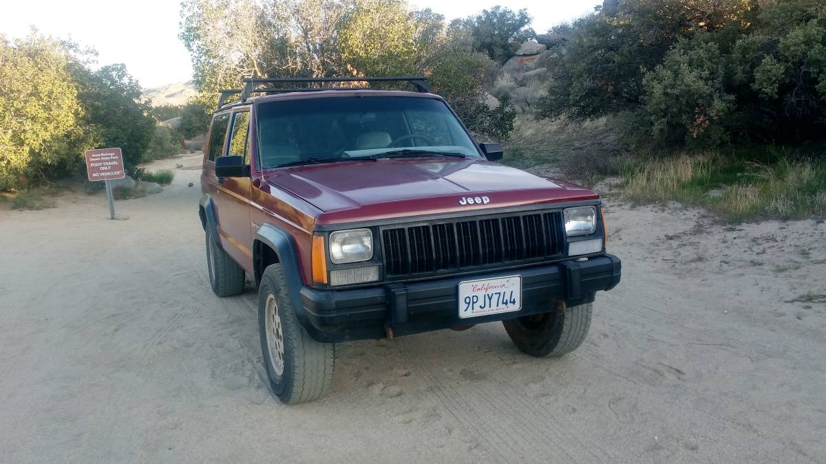 Jeep-cherokee-xj-1990-red-2