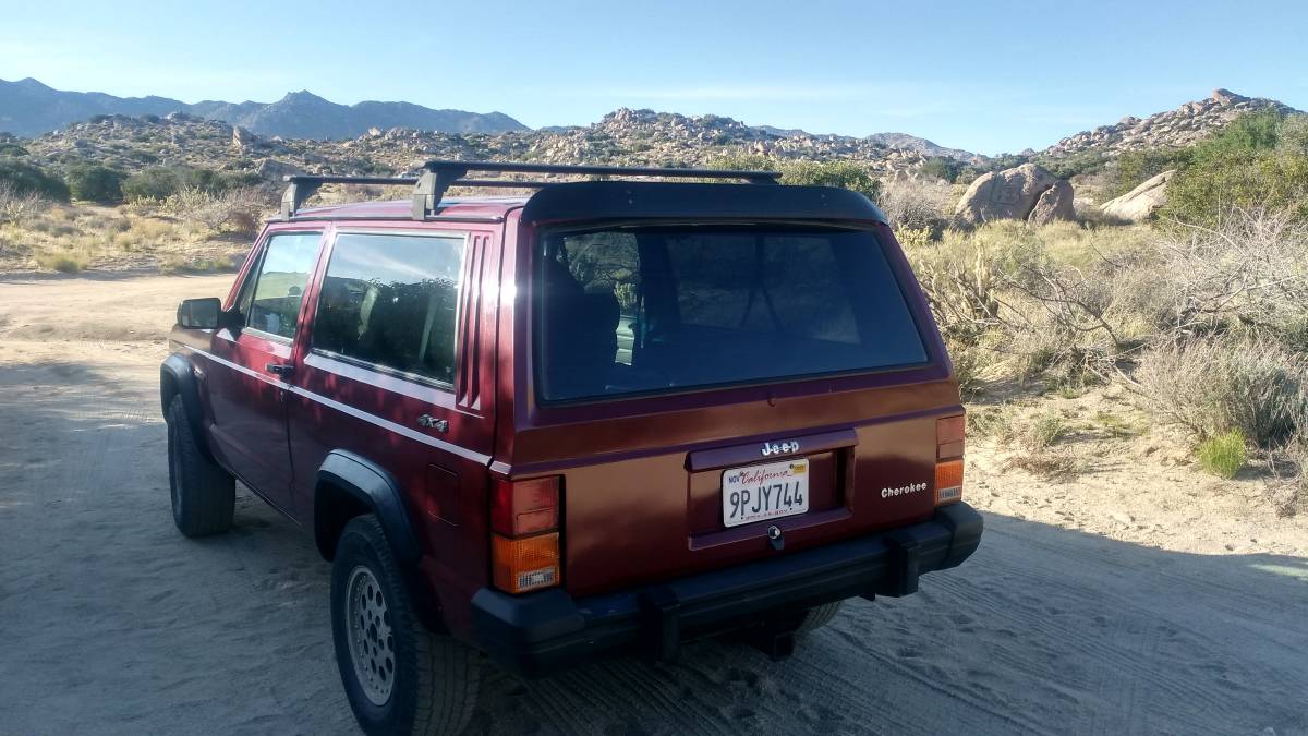 Jeep-cherokee-xj-1990-red-4