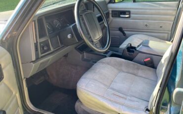 Jeep-cherokee-xj-1995-green-1