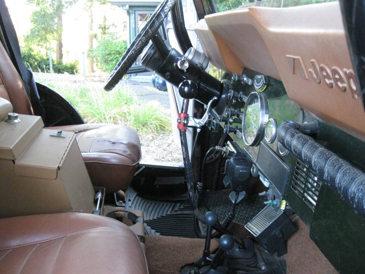 Jeep-cj-5-1983-green-24