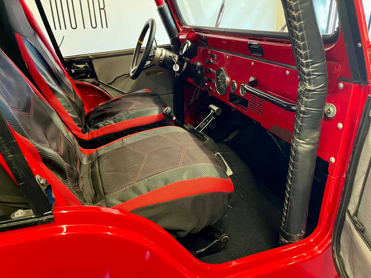 Jeep-cj-5-open-body-std.-1981-red-12